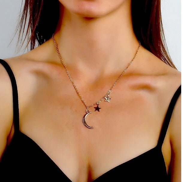 MOON STAR NECK CHAIN