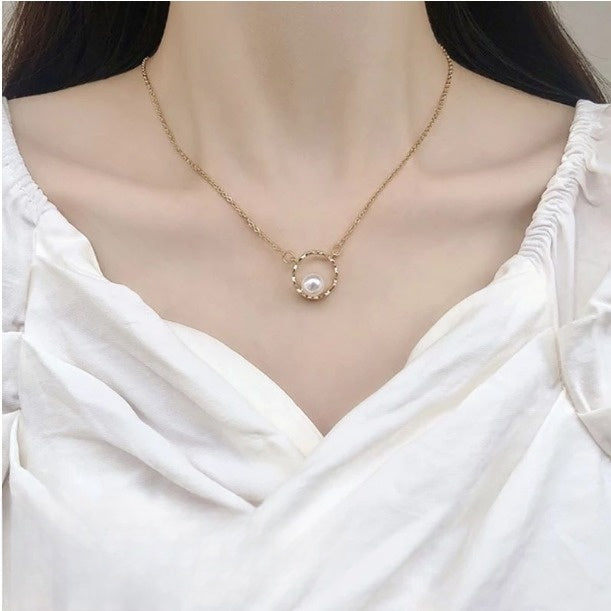 PEARL NECK CHAIN