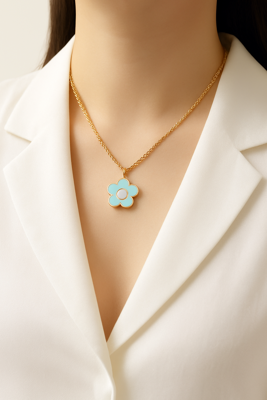 CUTE FLOWER PENDANT