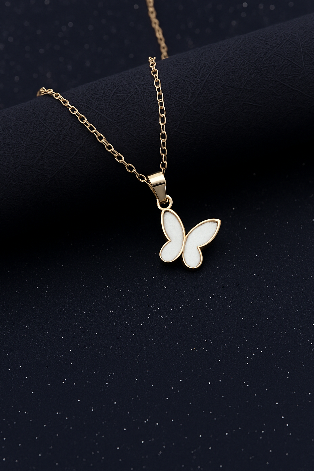 BUTTERFLY NECK CHAIN