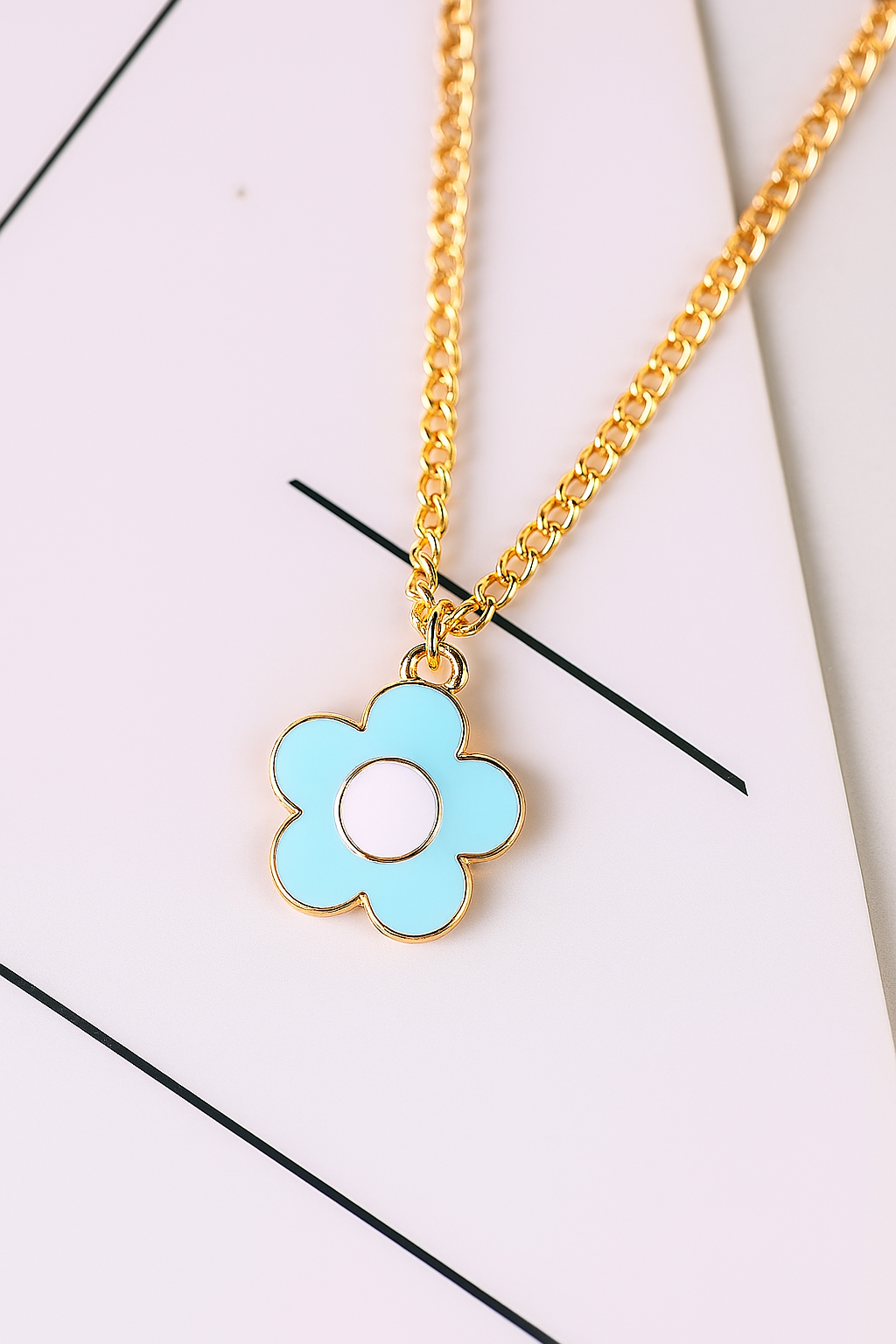 CUTE FLOWER PENDANT