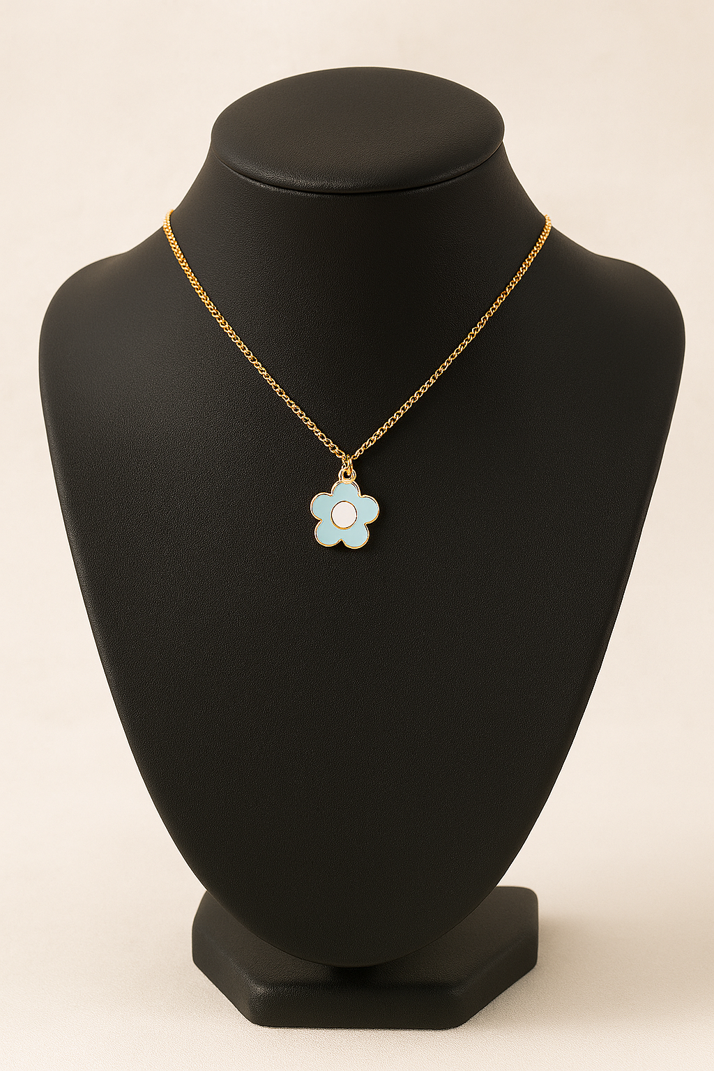 CUTE FLOWER PENDANT