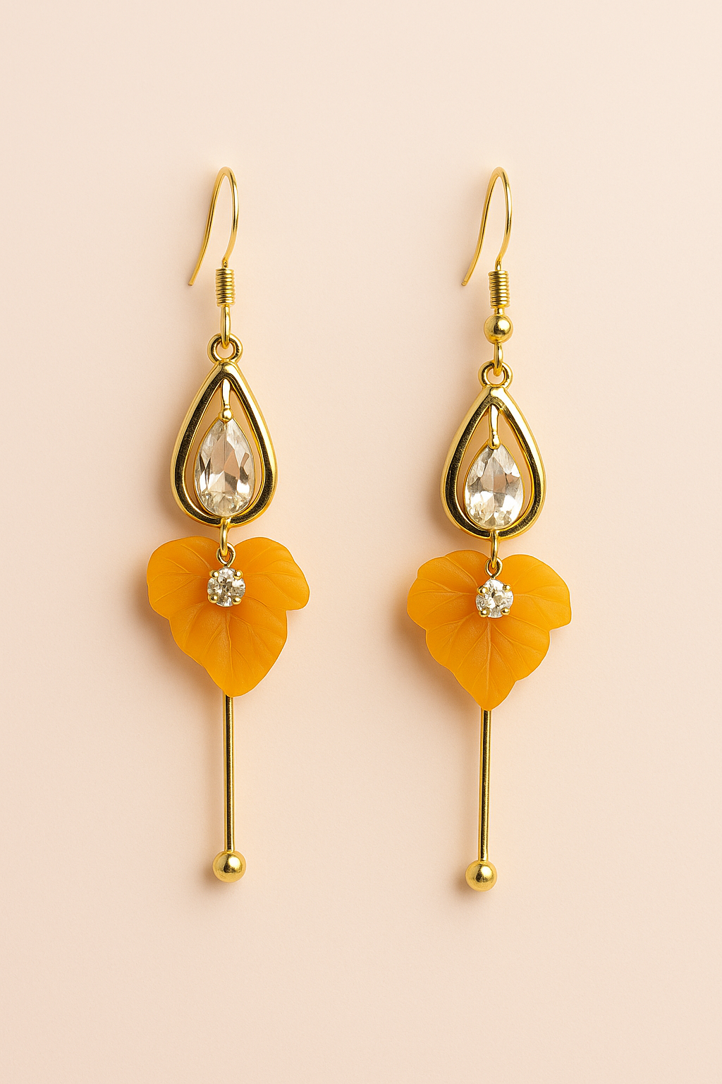 TRENDY EARRING
