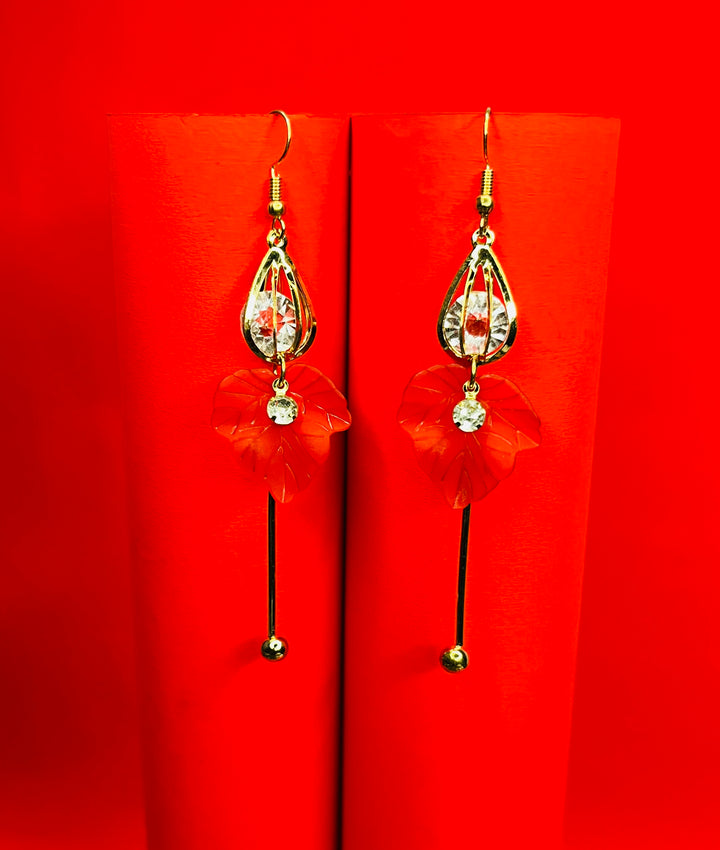 TRENDY EARRING